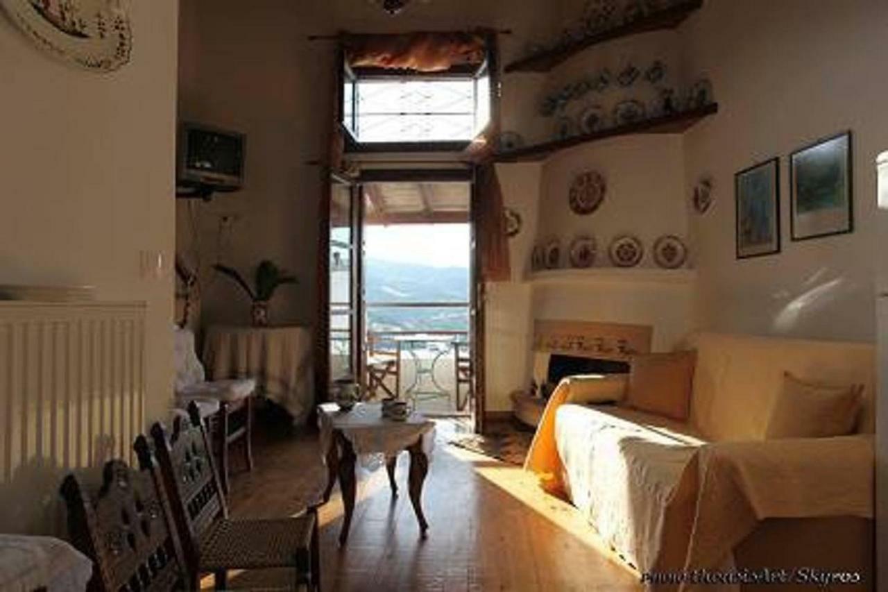 Traditional Studio Skyros Exteriör bild