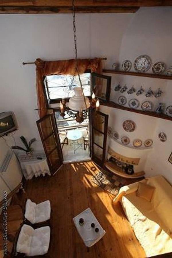 Traditional Studio Skyros Exteriör bild